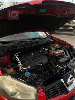 نيسان قاشقاي